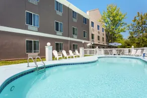 Holiday Inn Express Hotel & Suites Mebane by IHG - Piscine