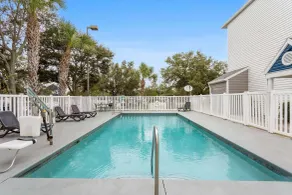 Microtel Inn and Suites - Zephyrhills - Piscine