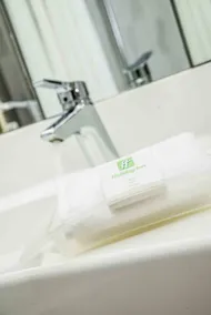 Holiday Inn Stuttgart by IHG - Bathroom