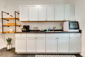 Lovely Mobile Home w/ Smart TV: 2 Mi to Downtown! - Innenbereich