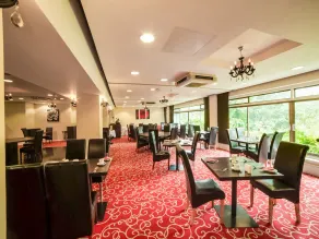 The Bridge House Hotel - Restaurant