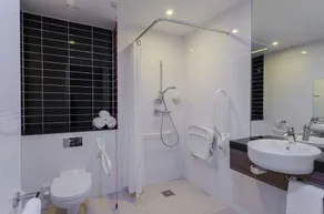 Holiday Inn Express The Hague - Parliament by IHG - Bathroom