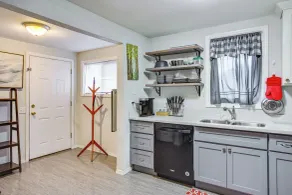 3 Mi to Dtwn Tacoma: Pet-friendly Home - Interior