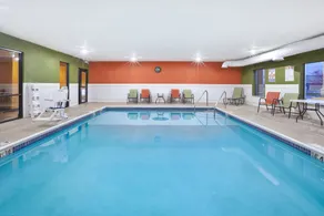 Holiday Inn Express Hotel & Suites Circleville by IHG - Pool