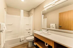 LivAway Suites Austin-San Marcos - Badeværelse