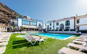 Apartamentos LIVVO Puerto de Mogán - Pool