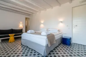 Milia Gi Suites - Chambre