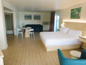 Chateau Mar Beach Hotel NEWLY REFURBISHED - Rom