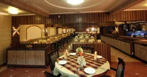 Kumar Resort by Turtle, Lonavala - Restaurante