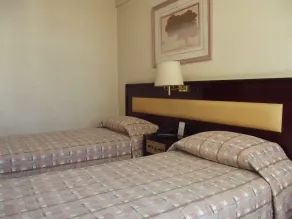L'Hirondelle Flat Service - Room
