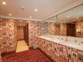 Highcliffe Manor - Badrum