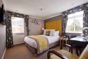WorldHotels Distinctive Woughton House Hotel - Room