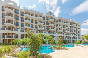 Harmony Suites Grand Resort - Pool