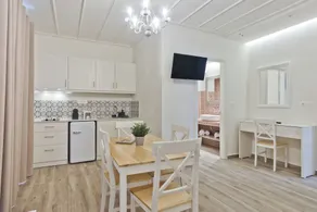 Posidonia Luxury Suites - Wohnbereich