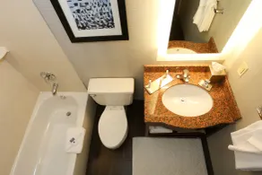 Wyndham Garden Westlake - Salle de bain