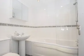 Lambley View - Badezimmer