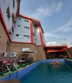 Alim Royal Hotel and Suites - Pool