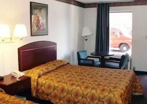 Econo Lodge Decatur - Atlanta East - Room