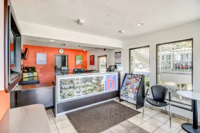 Motel 6-Stockton, CA - North - Réception