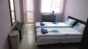 Wohnung mit Terrasse - Zimmer