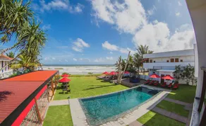 W15 Weligama - Piscine