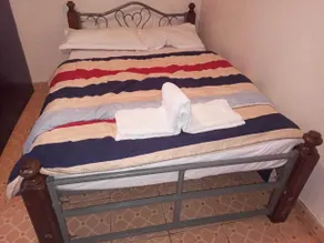 Savannah Road - Room