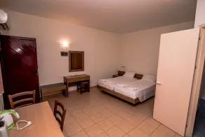 Angela Studios Pefkos - Rom