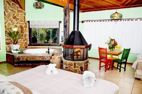 Pousada Chalés do Lago - Habitación