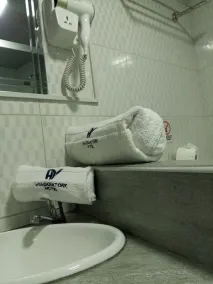 Hotel Viaggiatore - Bathroom