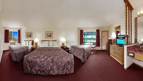 Shamrock Motel - Room