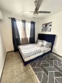 Stylish Remodeled 3BR With Pool,parking Near Airport & Beaches - Room