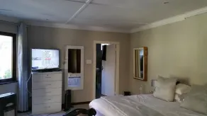 Johannesburg Youth Hostel - Room