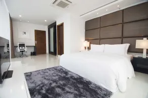 Platinum One Suites - Quarto