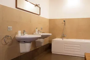 Superbe villa de lacs italiens avec vue sur le lac. UN BARBECUE. WIFI. Console de jeux Wii. - Salle de bain
