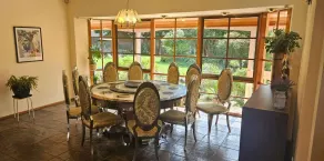 Casa accogliente e familiare con idromassaggio, giardino e piscina privata - Sala da pranzo