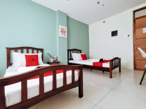 RedDoorz Plus near Bangko Sentral Ng Pilipinas Davao - Chambre