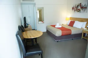 Colonial Lodge Motor Inn - Zimmer