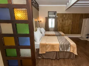 Urban Travellers Hotel - Room