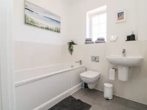 1 Marsh Gardens - Baño