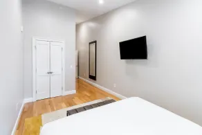 The Newport Lofts - Brick Market Place - Room