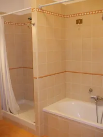 Hotel Mediterraneo - Baño