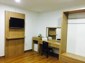 Landcons Hotel & Resort - Room