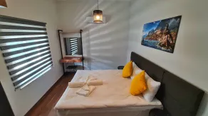 Letstay Sweet Home Yellow - Zimmer