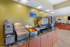 Best Western Ambassador Inn & Suites - Restaurant