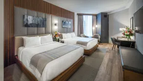 Grey Eagle Resort - Chambre