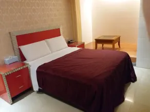 Meets Happy Hotel - Room