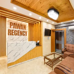 Hotel Pawan Regency- Best Mountain View Hotel In McLeodganj - Réception