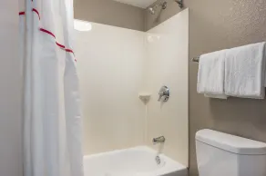 Red Roof Inn Virginia Beach - Salle de bain
