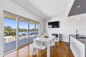 Aloha Waterfront Properties - Habitación