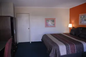 America's Best Inn and Suites Emporia - Chambre